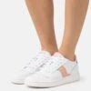 Saucony Jazz Court - Sneakers Laag - White/Blush -Saucony 081e3e0f291645d48be92c4b66de56d7