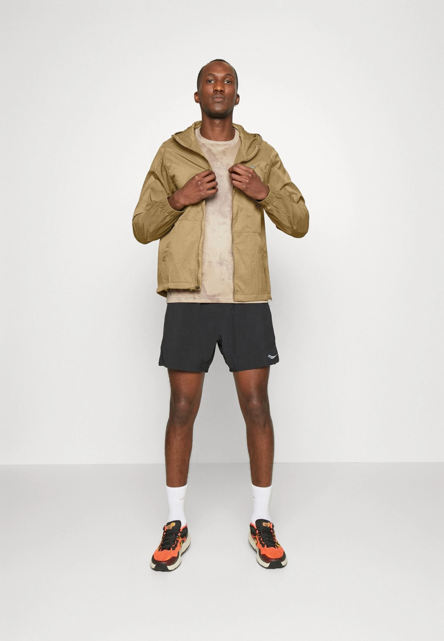 Saucony Elevate Packaway Jacket - Runningjack - Pewter 4 Saucony Elevate Packaway Jacket - Runningjack - Pewter - Afbeelding 2