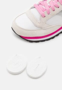 Saucony Wolverine Europe - Sneakers Laag - White/Grey/Pink -Saucony 8fdfc58f288d4351881eaa2e978e39ee