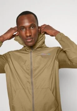 Saucony Elevate Packaway Jacket - Runningjack - Pewter 12 Saucony Elevate Packaway Jacket - Runningjack - Pewter -Saucony 9adcb464ecb04328932b25394f1b92b4