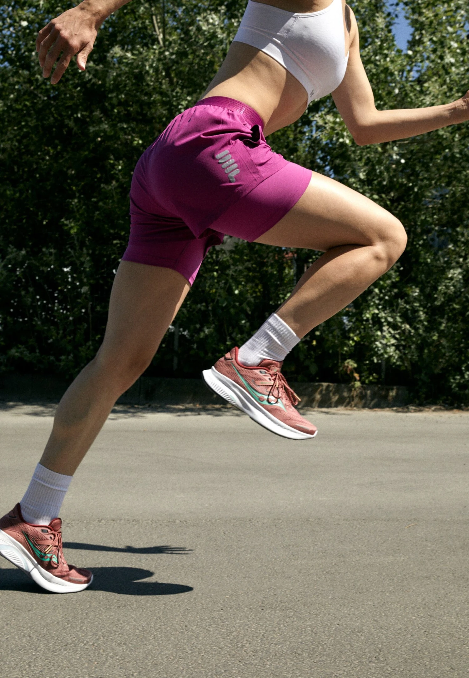 Saucony Guide 16 - Stabiliteit Hardloopschoenen - Soot/Sprig 4 Saucony Guide 16 - Stabiliteit Hardloopschoenen - Soot/Sprig - Afbeelding 2