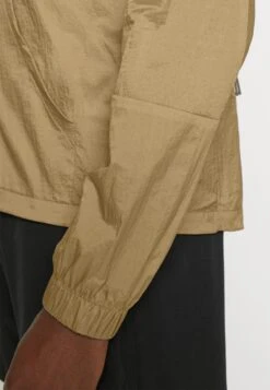 Saucony Elevate Packaway Jacket - Runningjack - Pewter 15 Saucony Elevate Packaway Jacket - Runningjack - Pewter -Saucony a886eabf86814860bf2cf68b80ab5cf3