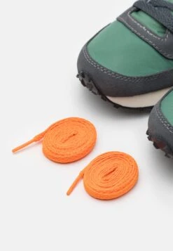 Saucony Dxn Trainer Unisex - Sneakers Laag - Green/Orange -Saucony badde7961e89488bacd6d38edf98e3a5