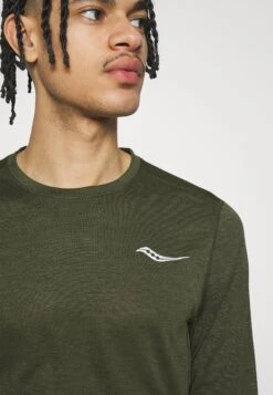 Saucony Stopwatch Long Sleeve - Sport T-Shirt - Climbing Ivy Heather 13 Saucony Stopwatch Long Sleeve - Sport T-Shirt - Climbing Ivy Heather -Saucony be79914a3b784326aa165cdebaf9696c