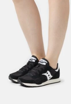 Saucony Dxn Trainer - Sneakers Laag - Black/White