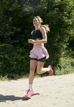 Saucony Endorphin Pro 3 - Hardloopschoenen Neutraal - Red/Rose -Saucony df662ec4b88c4388b13ed7ea9c235dc5