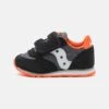 Saucony Baby Jazz Unisex - Sneakers Laag - Black/Grey/Orange 2 Saucony Baby Jazz Unisex - Sneakers Laag - Black/Grey/Orange -Saucony e669621889a147f6aaf1c1002bc1fa77