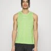 Saucony Stopwatch Graphic Singlet - Top - Invader Heather Graphic -Saucony e8946eda274b4a6e8c61cbe32b27014b