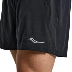 Saucony Outpace 5" Shorts - Zwart -Saucony saucony outpace 5 shorts black 5 1451765