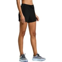 Saucony -Saucony saucony outpace 5 shorts women black 2 1481880