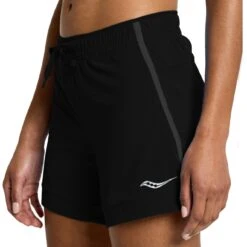 Saucony Outpace 5" Dames Shorts - Zwart