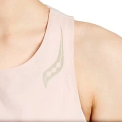 Saucony Pinnacle Dames Tanktop - Sepia Rose 10 Saucony Pinnacle Dames Tanktop - Sepia Rose -Saucony saucony pinnacle tank top women sepia rose 4 1452125