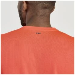 Saucony Stopwatch Graphic Shirt Met Lange Mouwen - Vizi Red Graphic -Saucony saucony stopwatch graphic long sleeve shirt vizi red graphic 5 1326314