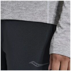 Saucony Stopwatch Women's Long Sleeve Shirt - Light Grey Heather -Saucony saucony stopwatch women s long sleeve shirt light grey heather 4 1326319